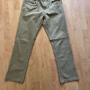 G.H. Bass & Company khaki pant 30” X 29”